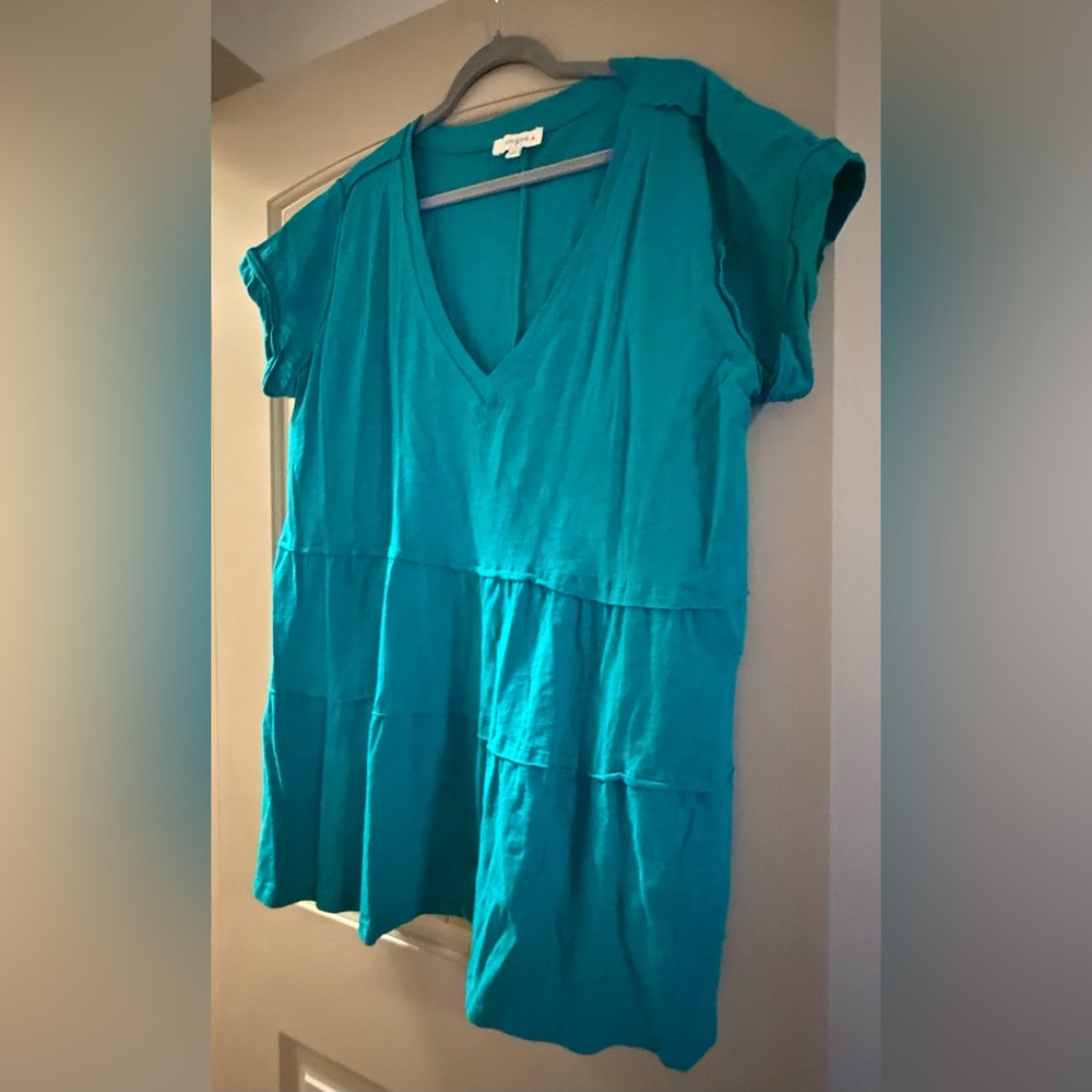 Beautiful teal shirt with flattering fit. 100% cotton. Brand new. Size 2X.
